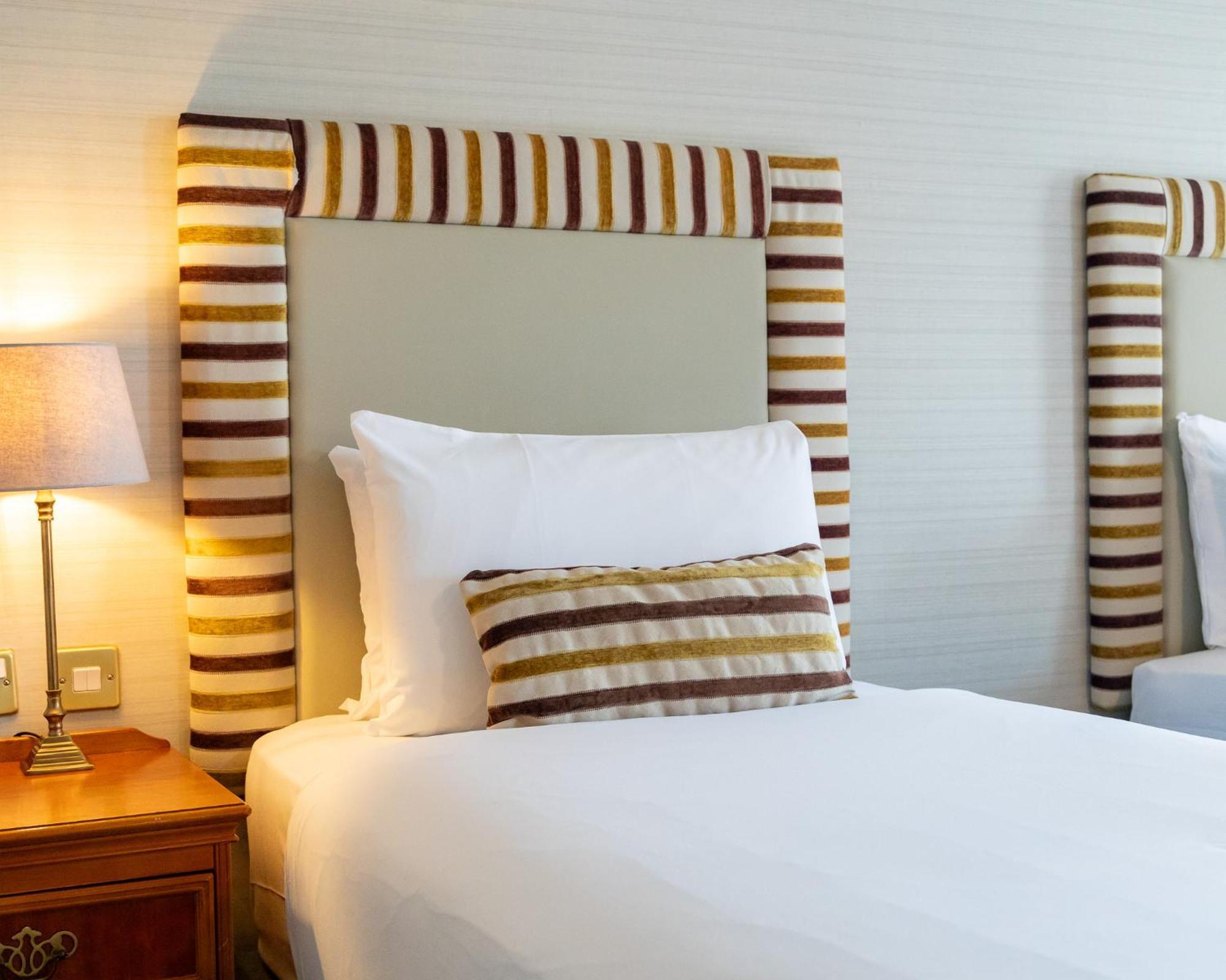 Bracken Court Hotel Balbriggan Exteriör bild