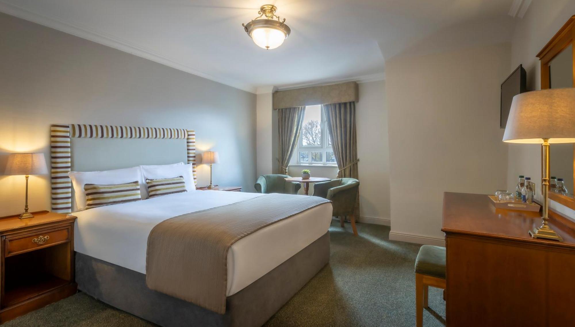 Bracken Court Hotel Balbriggan Exteriör bild